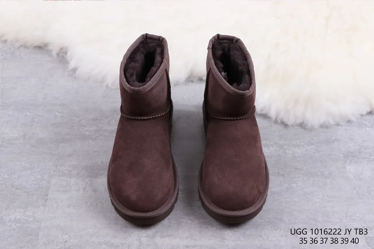 UGG Classic Mini বাদামী সুয়েড শিয়ারলিং লাইন্ড স্নো বুট 9