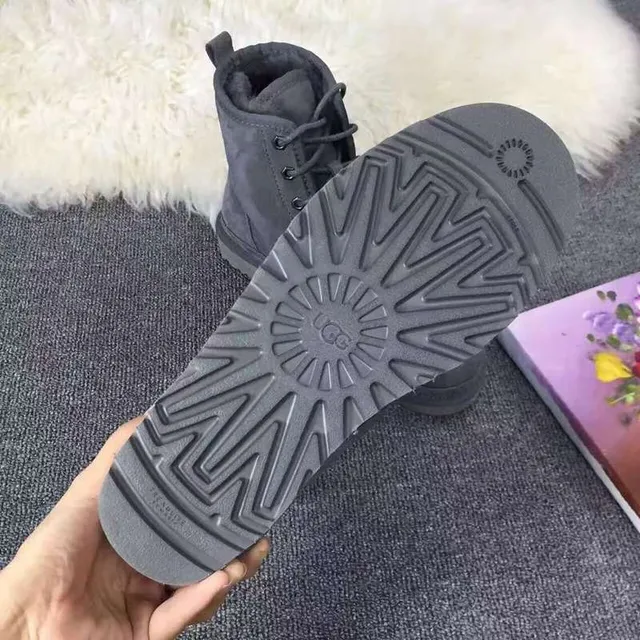 UGG ধূসর সুয়েড উপর লেস-আপ ফ্রন্ট এনকেল বুট 2