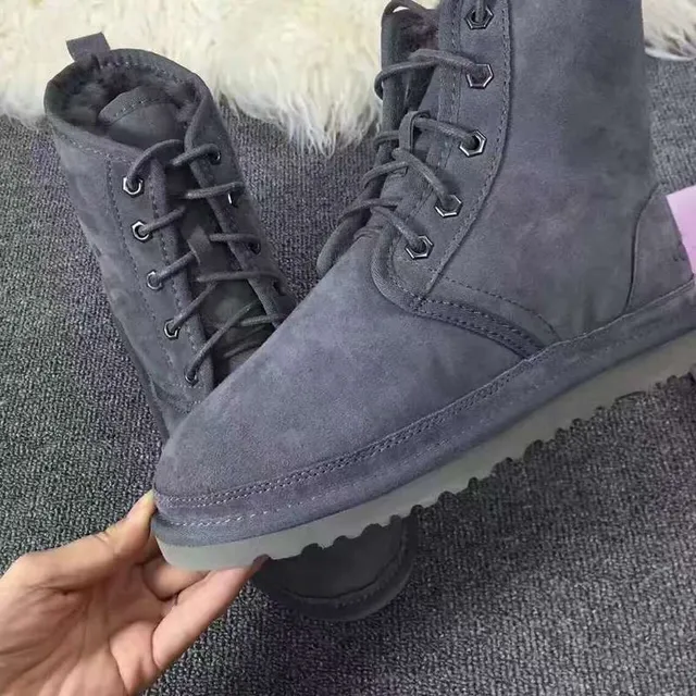UGG ধূসর সুয়েড উপর লেস-আপ ফ্রন্ট এনকেল বুট 3