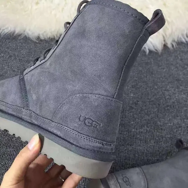 UGG ধূসর সুয়েড উপর লেস-আপ ফ্রন্ট এনকেল বুট 5