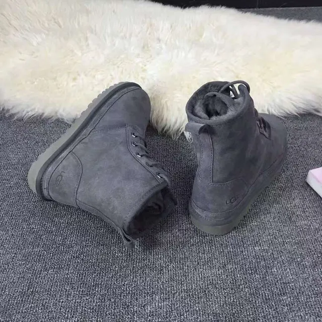 UGG ধূসর সুয়েড উপর লেস-আপ ফ্রন্ট এনকেল বুট 9