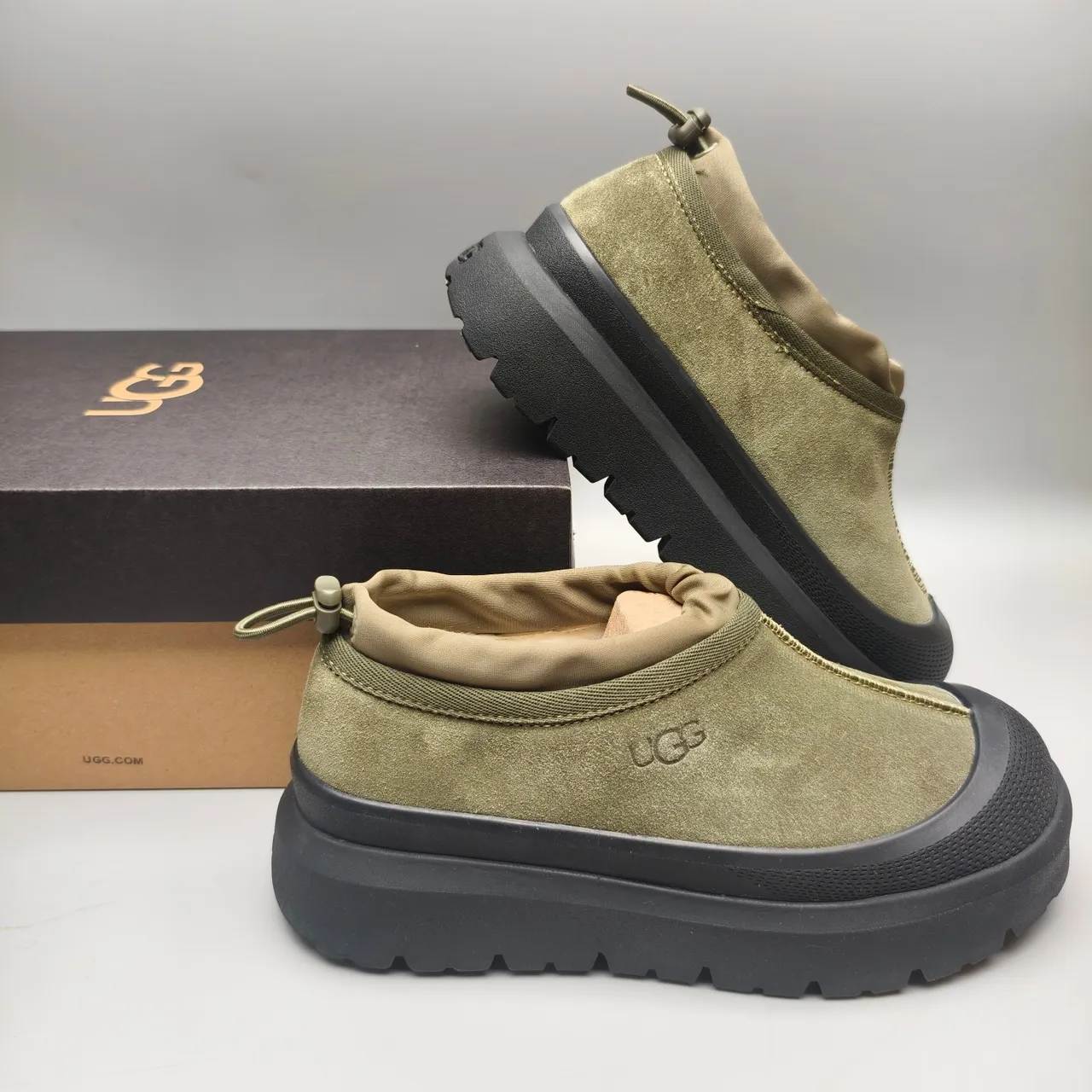 UGG 套脚厚底花纹底橄榄绿休闲鞋 6