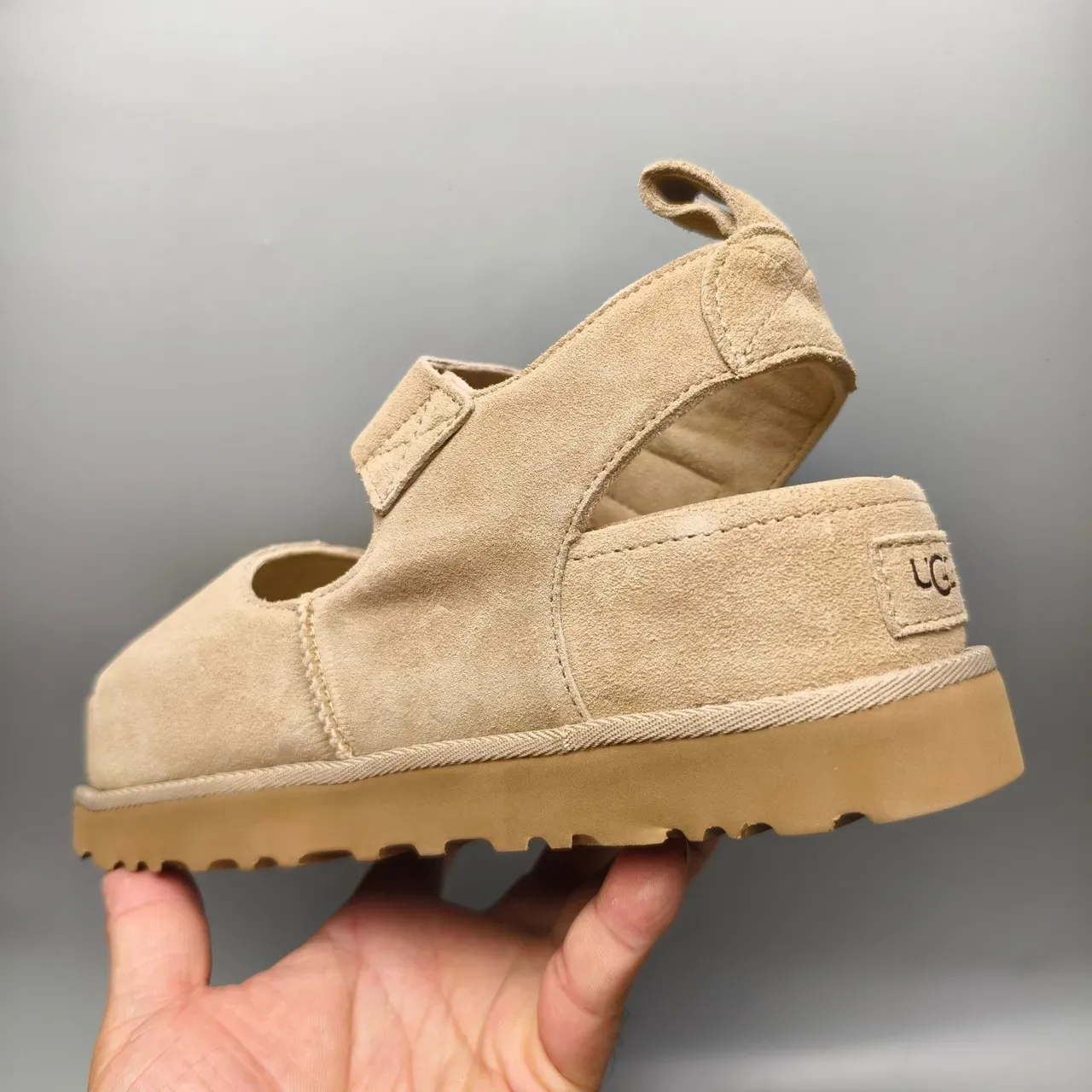 UGG Tasman Sandálias Casuais Bege Suede Plataforma 4