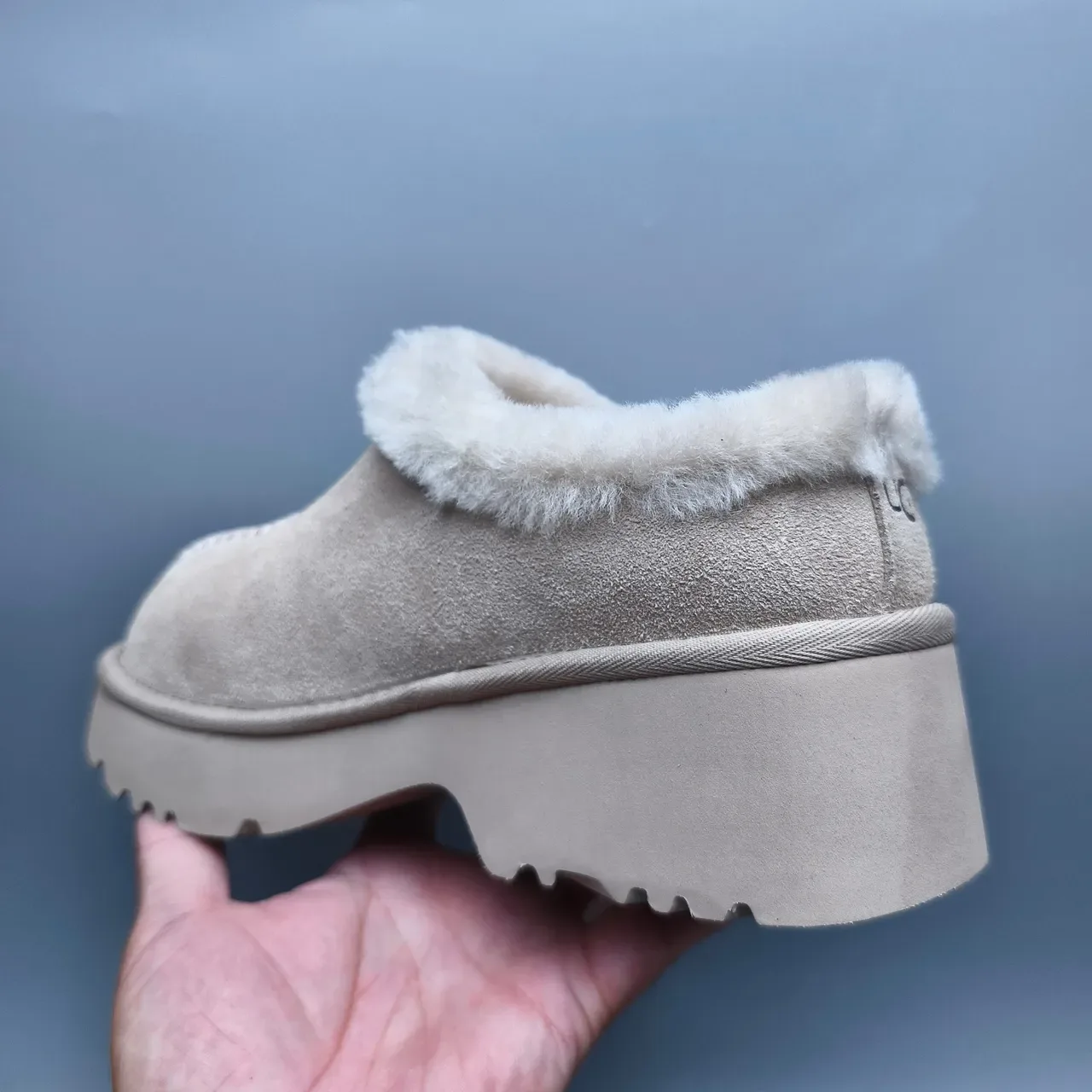 UGG Tasman Beige Blanc Chaussures Casuales Semelle Plateforme Doublées en Shearling 4