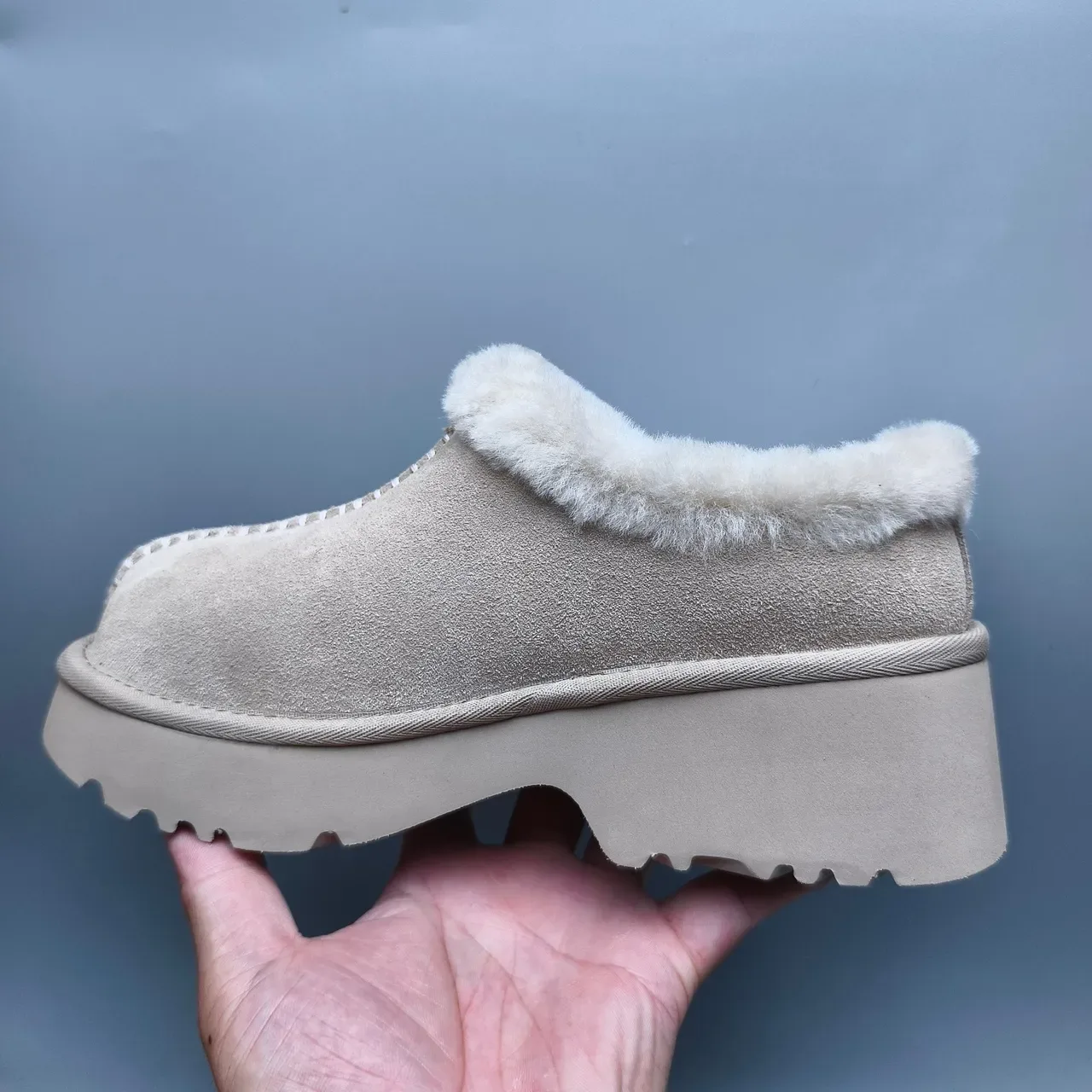 UGG Tasman Beige Blanc Chaussures Casuales Semelle Plateforme Doublées en Shearling 7
