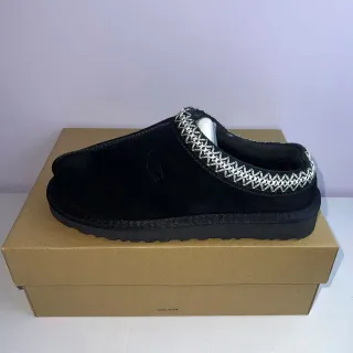 UGG Tasman 黑色白色 仿麂皮鞋面 编织对比装饰 拖鞋