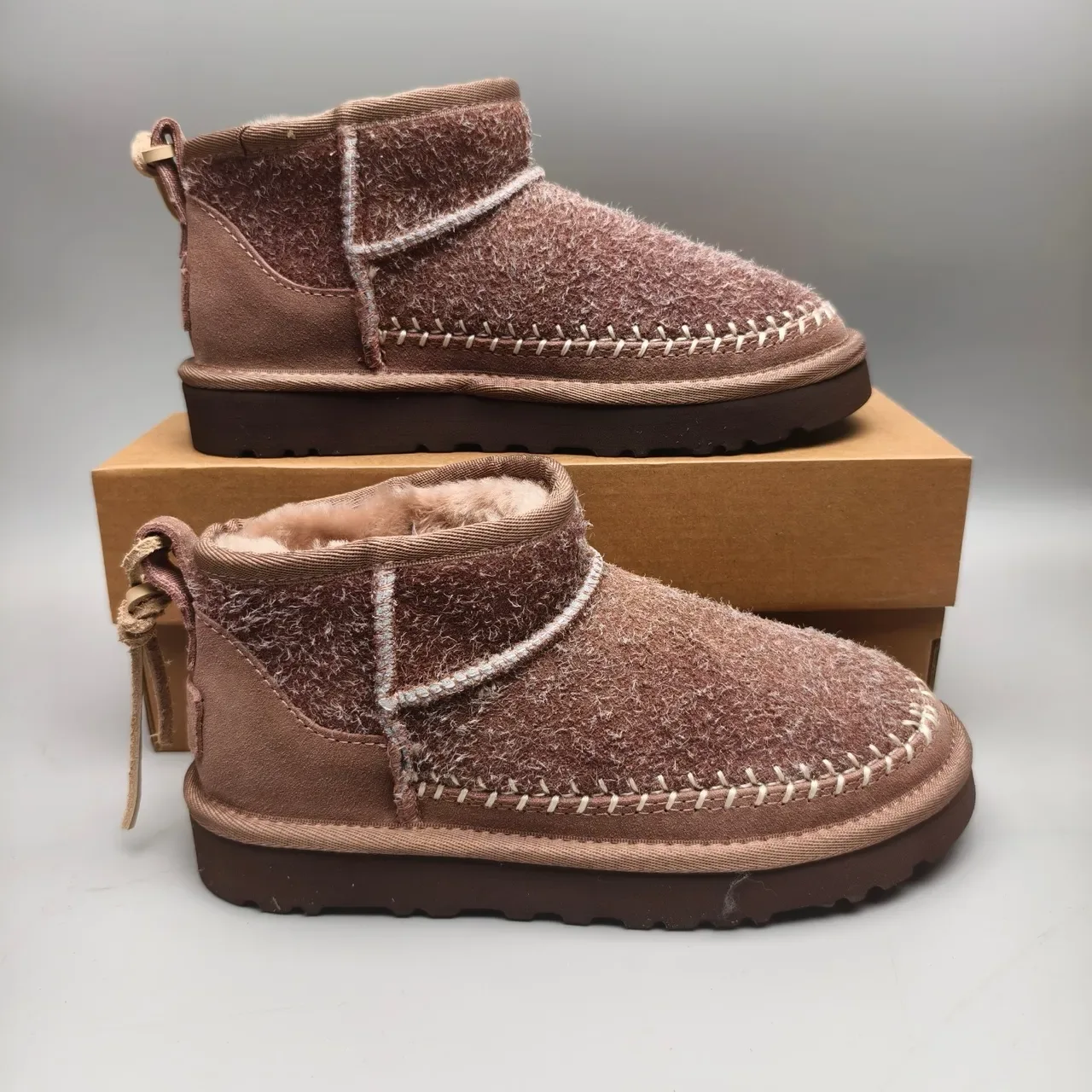 UGG Tasman Bota de Nieve Marrón Forrada con Shearling de Ante 5
