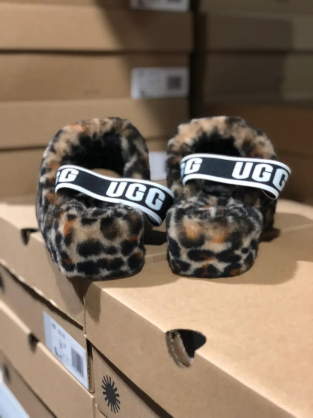 UGG Tasman Leopard-Print Fuzzy Platform Slippers 8