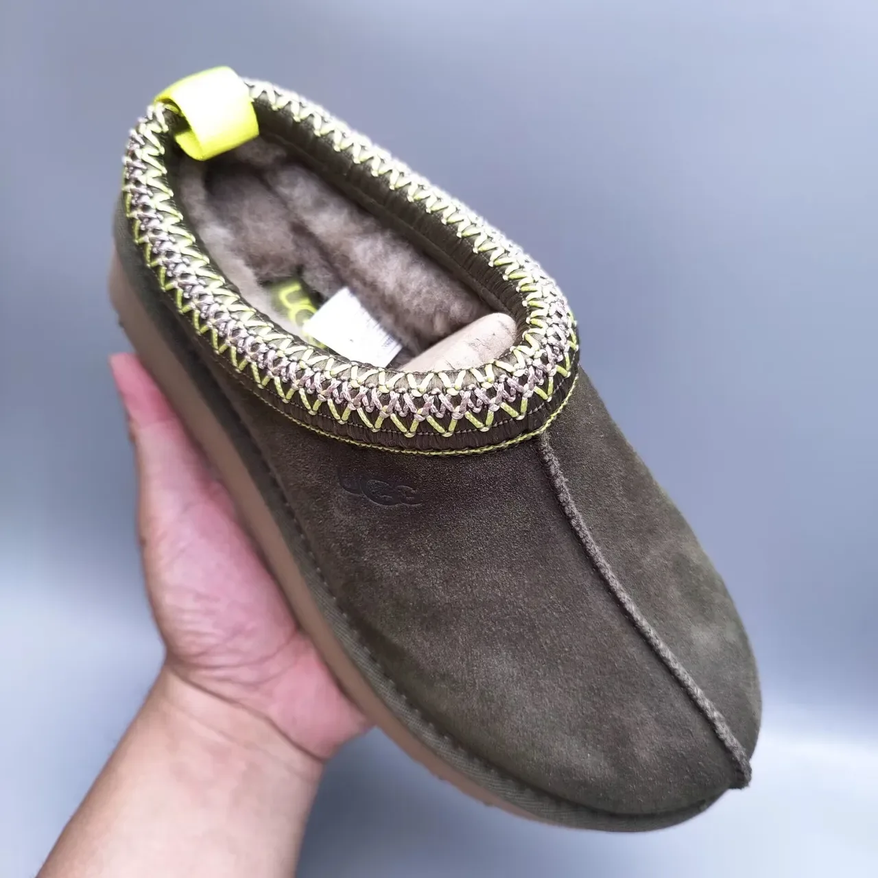 UGG Tasman Olive Brown सूड स्लिप-ऑन केजुअल जूते 4