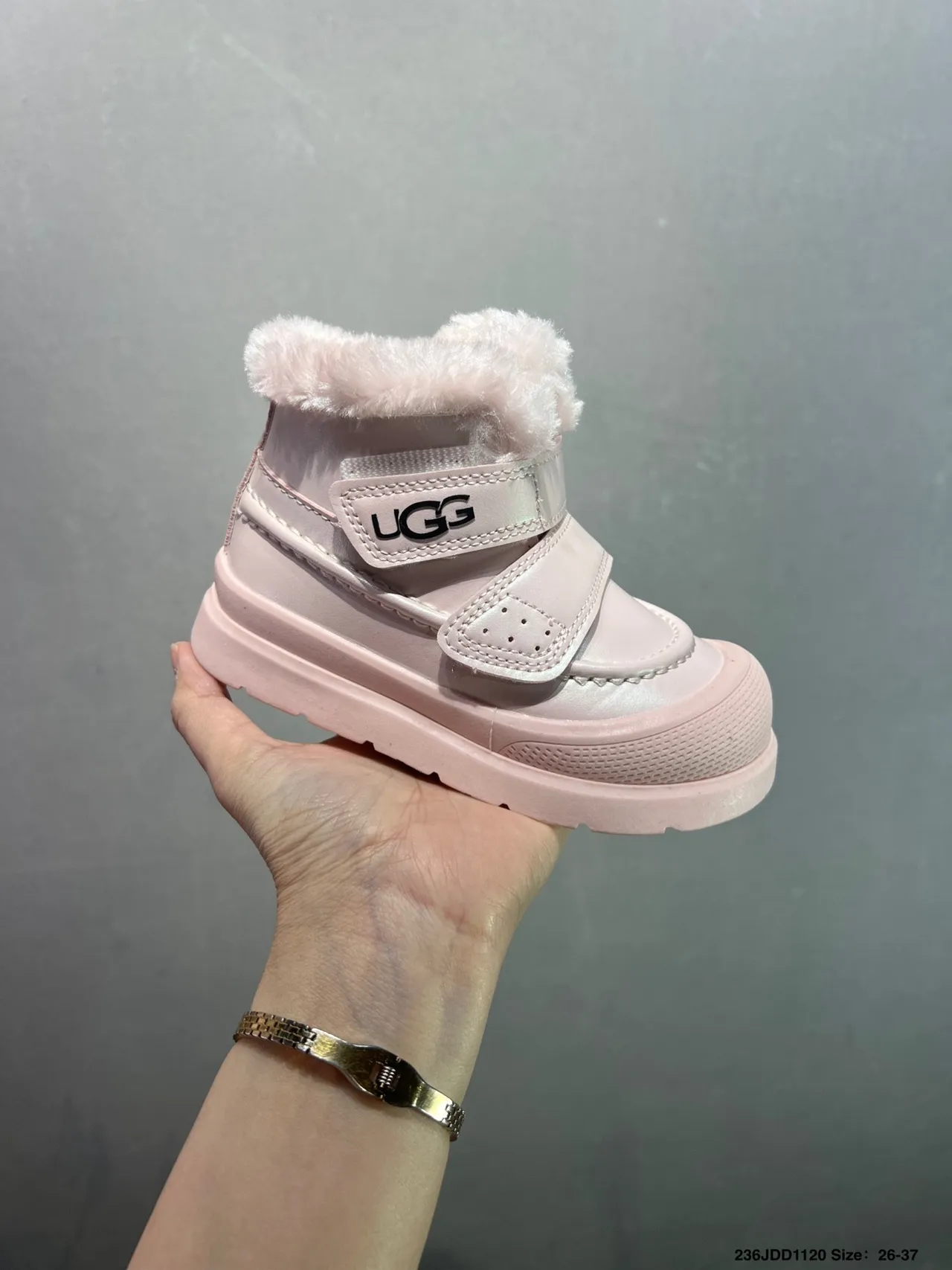 UGG সাদা বাদামী গোড়ালির উচ্চতা শিয়ারলিং-লাইনড স্নো বুট 6