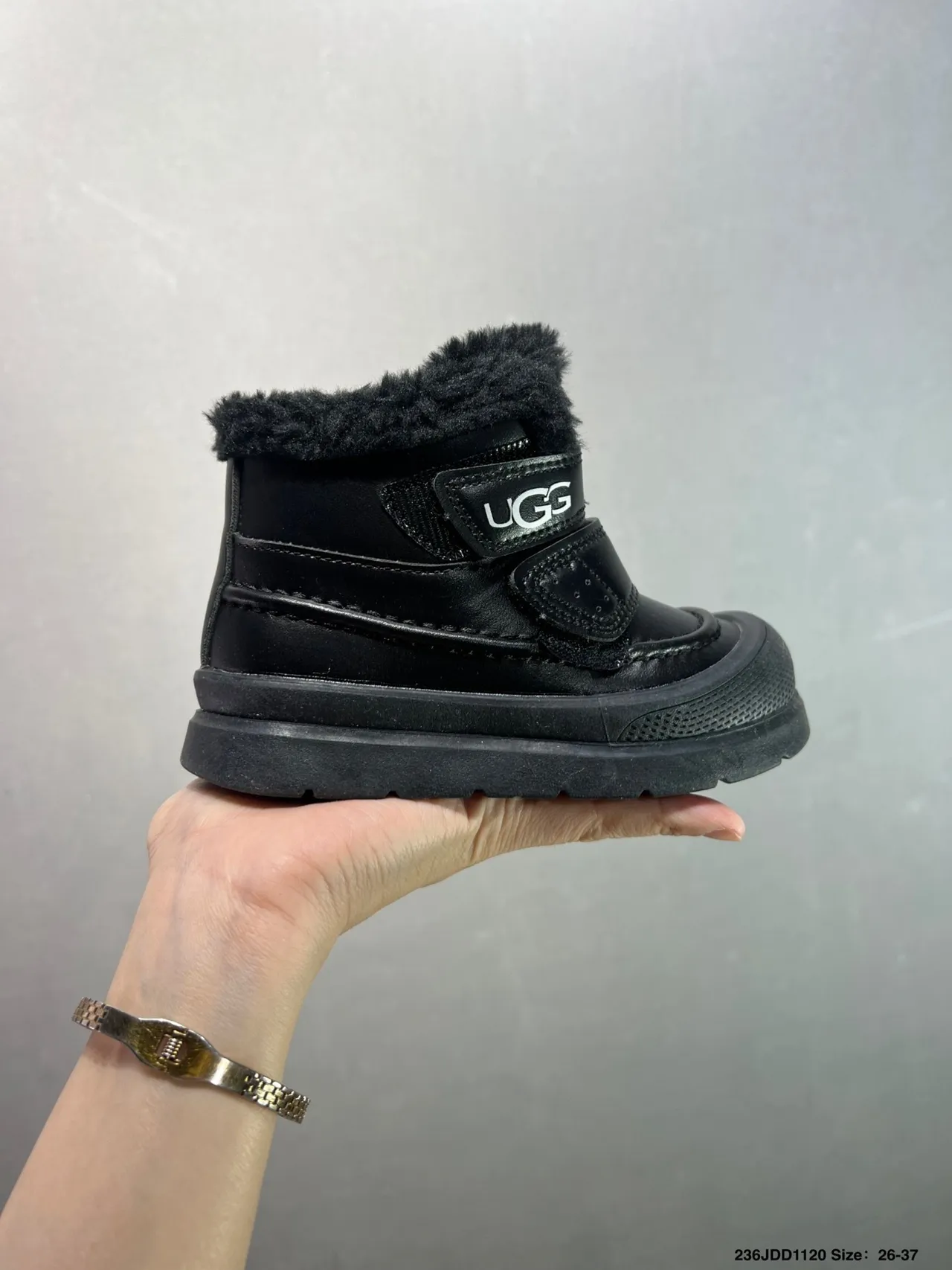 UGG সাদা বাদামী গোড়ালির উচ্চতা শিয়ারলিং-লাইনড স্নো বুট 10