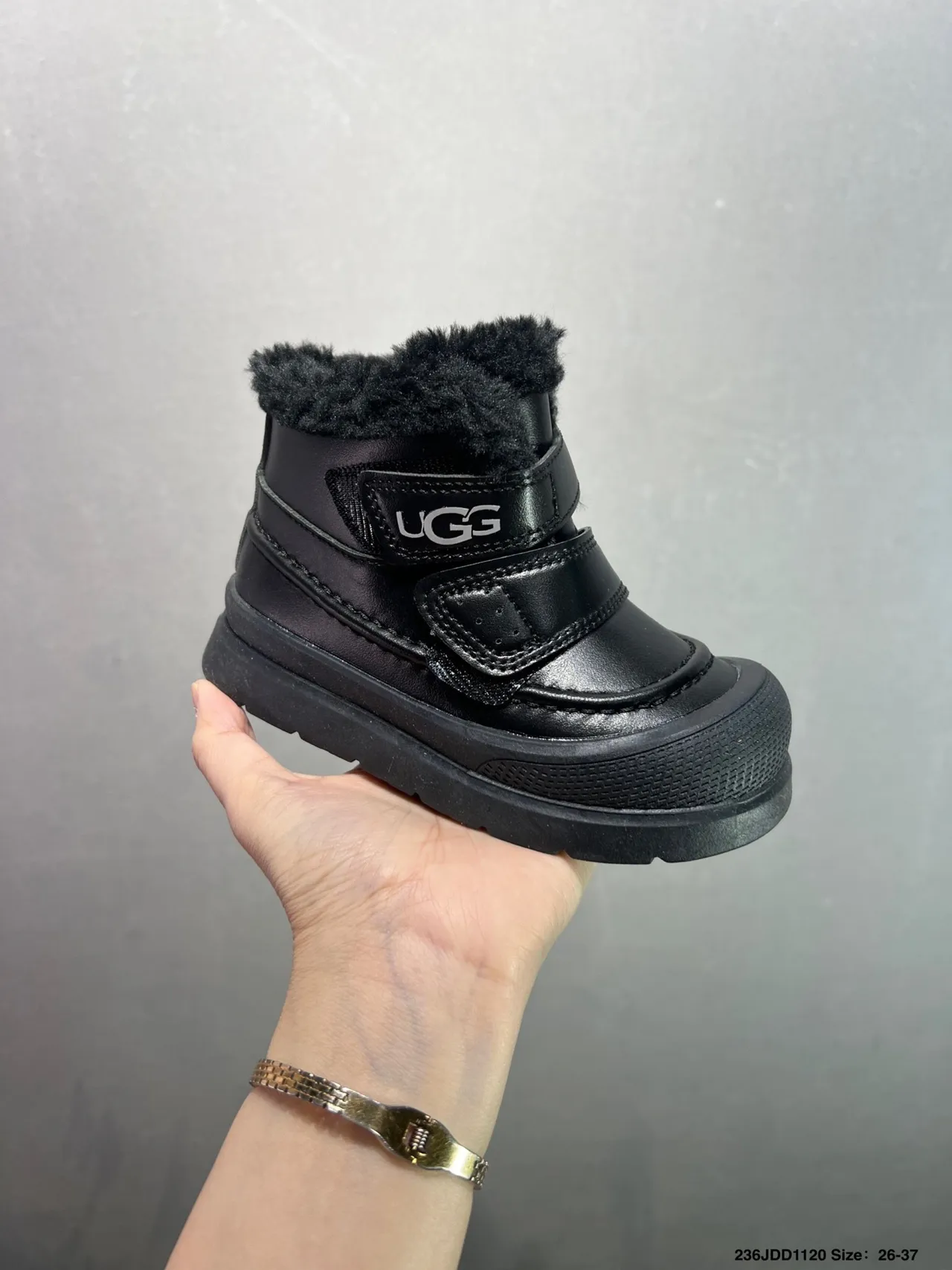 UGG সাদা বাদামী গোড়ালির উচ্চতা শিয়ারলিং-লাইনড স্নো বুট 12