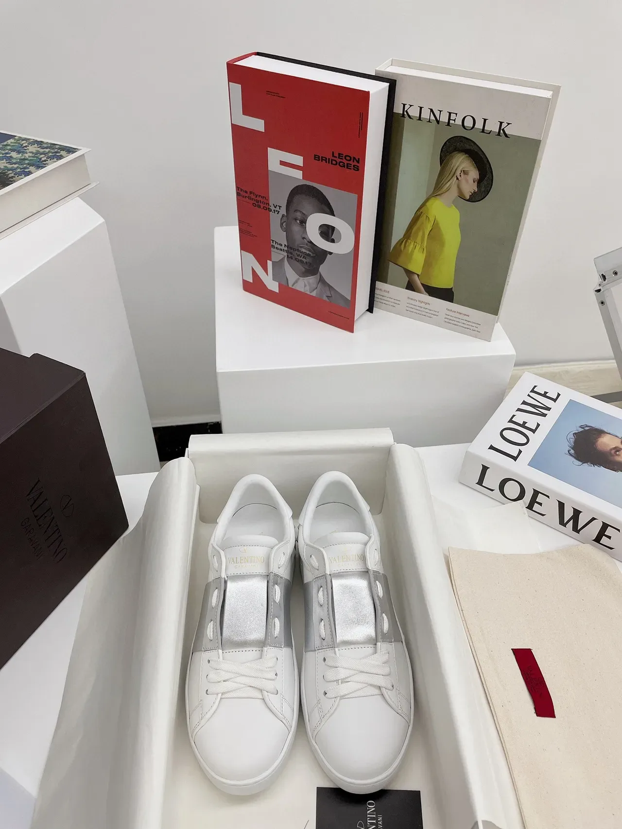 Valentino One Stud Blanc et Argent Chaussures Lifestyle à Plateforme 3