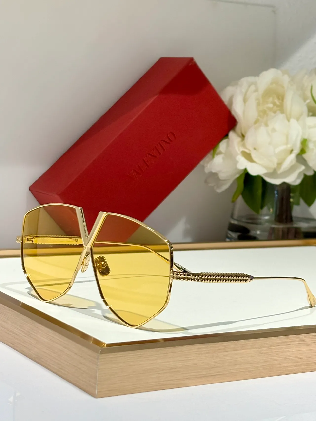 Valentino Rockstud Or Vert Angulaire Bouclier Silhouette Monture Métal Lunettes de Soleil 5