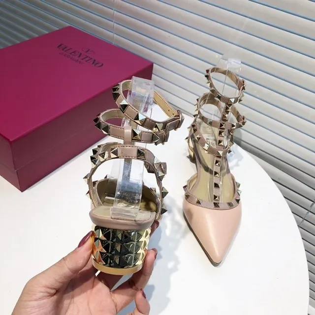 Valentino Rockstud Escarpins Nude à bout pointu 6