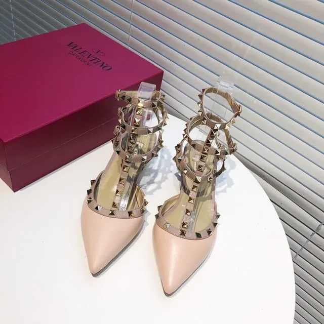 Valentino Rockstud Escarpins Nude à bout pointu 7