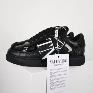 Valentino VLTN Zapatillas Lifestyle de Cuero Negro Texturizado