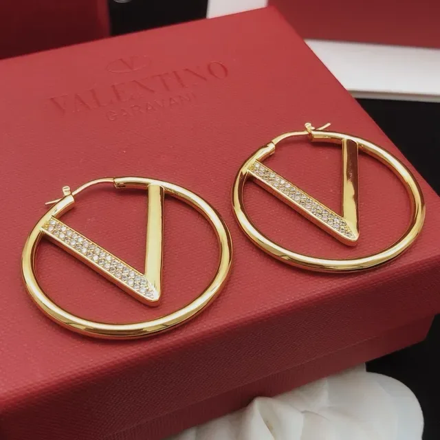 Valentino VLTN গোল্ড-টোন ক্রিস্টাল বার হুপ ইয়াররিংস 7