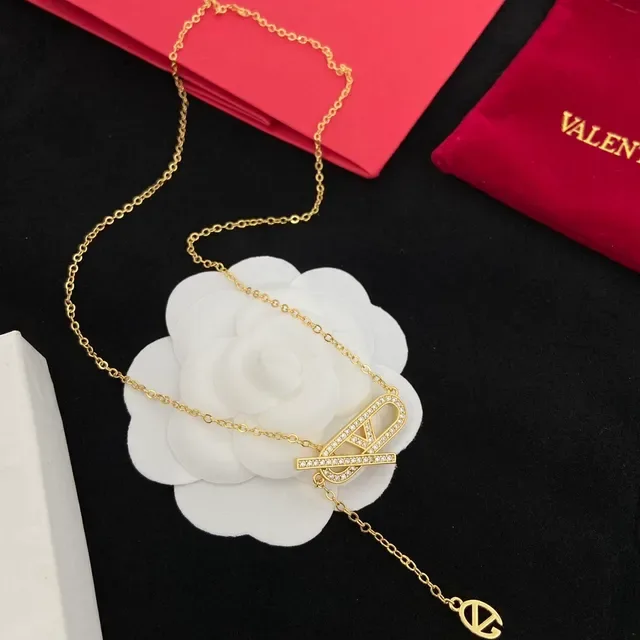 瓦伦蒂诺 VLTN Pavé Monogram 吊坠项链 5