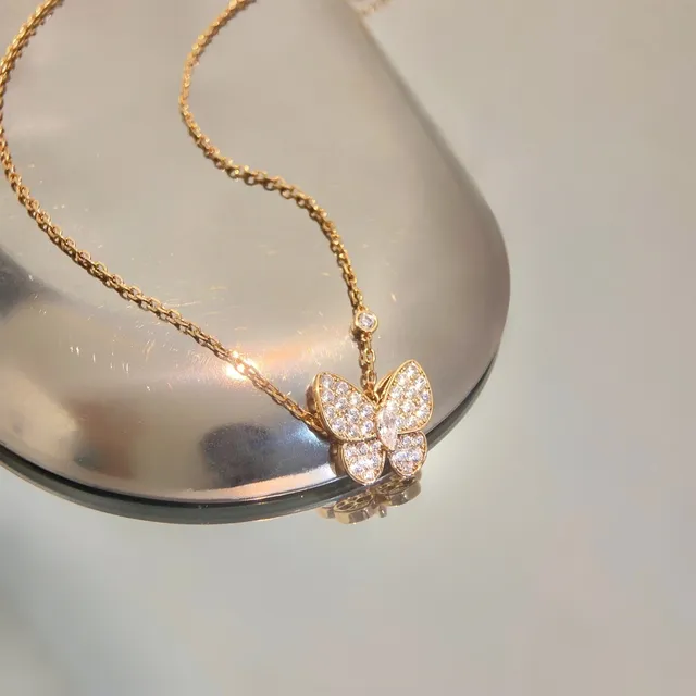 Van Cleef & Arpels Papillon Pavé mariposa colgante collar 8