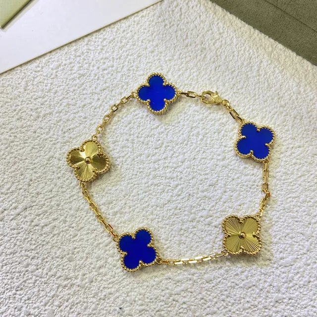 Van Cleef & Arpels Alhambra Four-Leaf Clover Enamel and Metal Bracelet 4