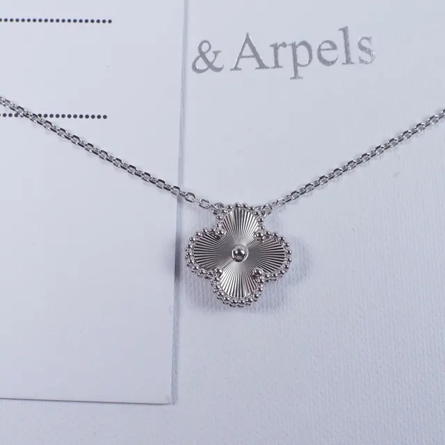 Van Cleef & Arpels Alhambra Four-Leaf Clover Pendant Necklace 2