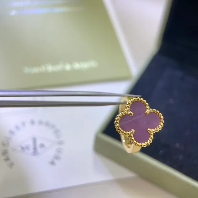 Van Cleef & Arpels Alhambra Anéis de Cabochon Trévo Roxo 3
