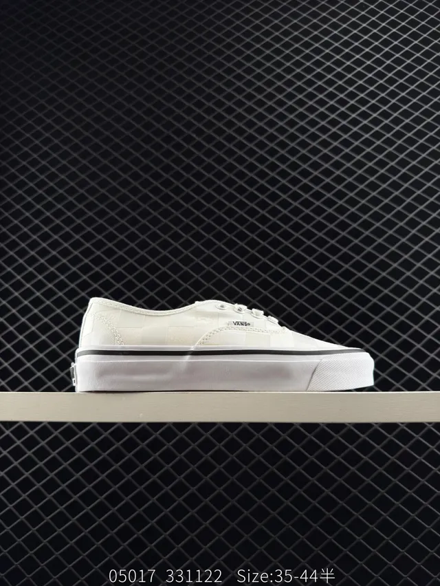 Vans 白黑棋盘格图案低帮滑板鞋 6