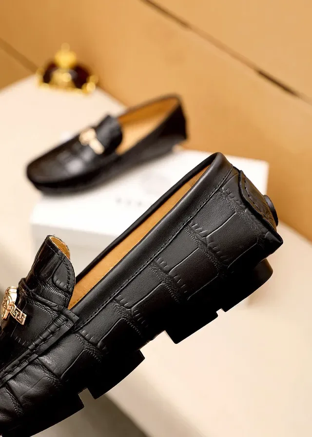 Versace Black Gold Crocodile-Embossed Leather Medusa Head Buckle Loafer 4