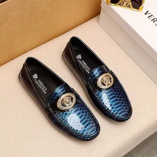 Versace Mocassin Bleu Noir Texturisé en Serpent avec Bords Patent
