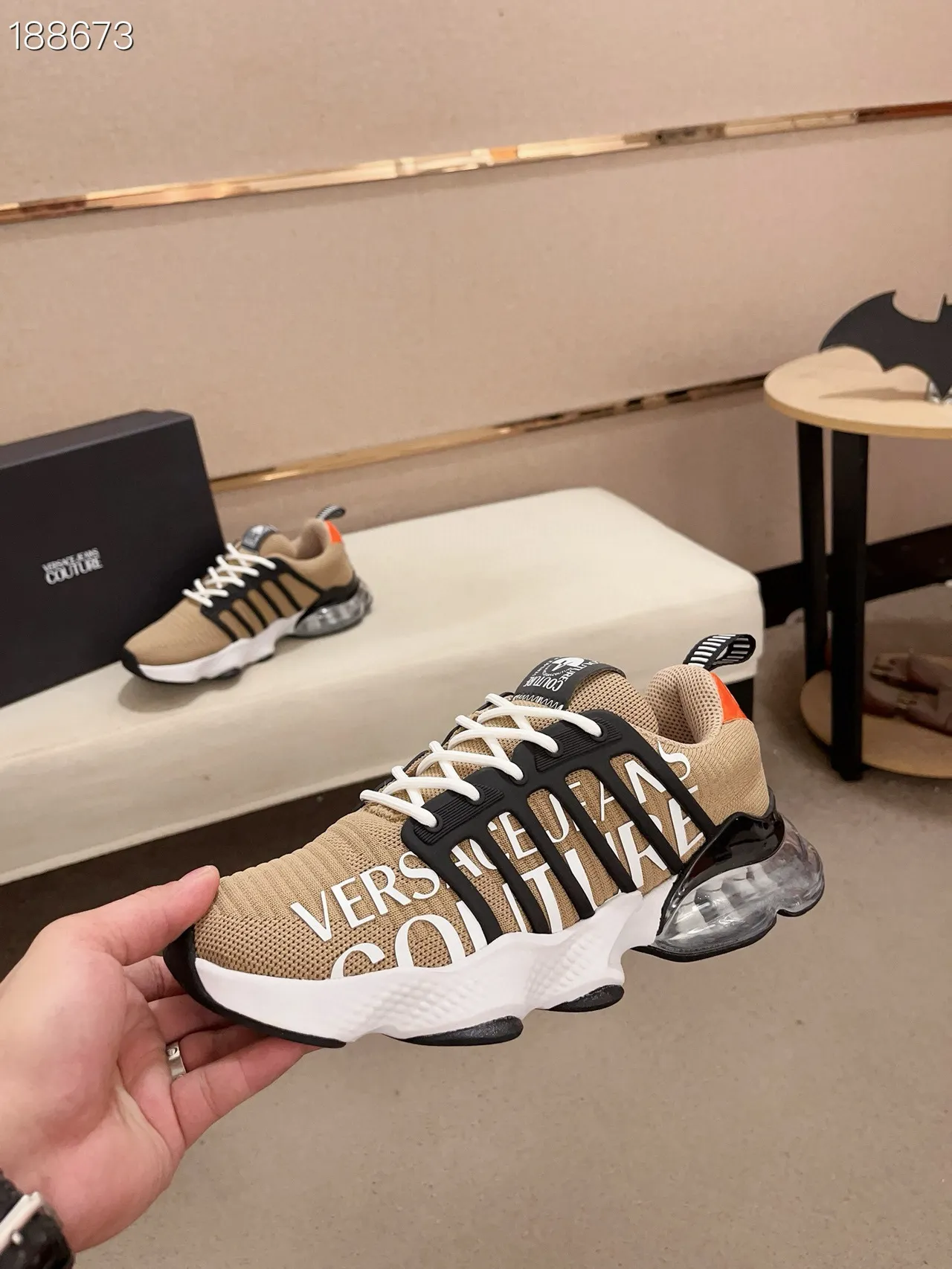 Versace Chain Reaction Beige Black Orange 厚底运动鞋 5