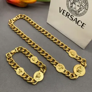 Versace Chain Reaction সোনার মোটা কার্ব চেইন মেডিউসা হেড মেডেলিয়ন হার