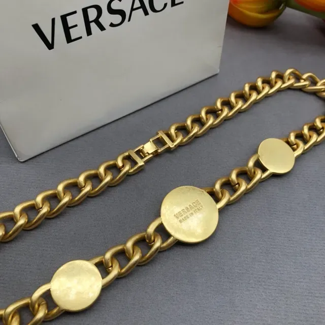 Versace Chain Reaction सोने की चंकी कर्ब मेड्यूसा हेड मेडेलियन्स हार 5