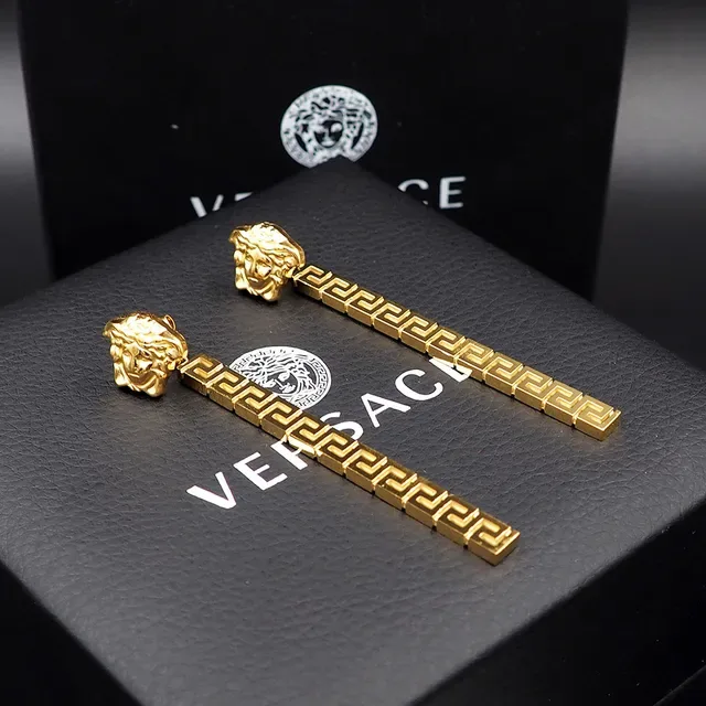 Versace Greca Cabeza de Medusa Pendientes de Gota con Llave Griega en Tono Dorado 8