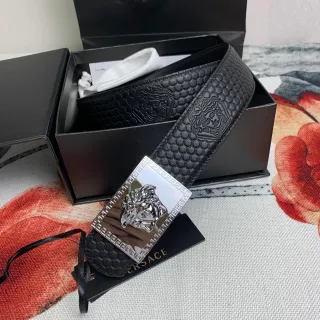 Versace Greca Odissea 黑色六角压花皮带
