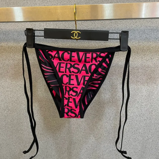 Versace Logo-Print 粉色黑色三角形泳装上衣 5