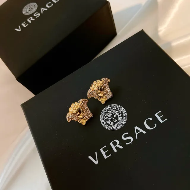 Versace Medusa نقشة الرأس الذهبية السوداء تفاصيل كريستال-بافيه أقراط 4