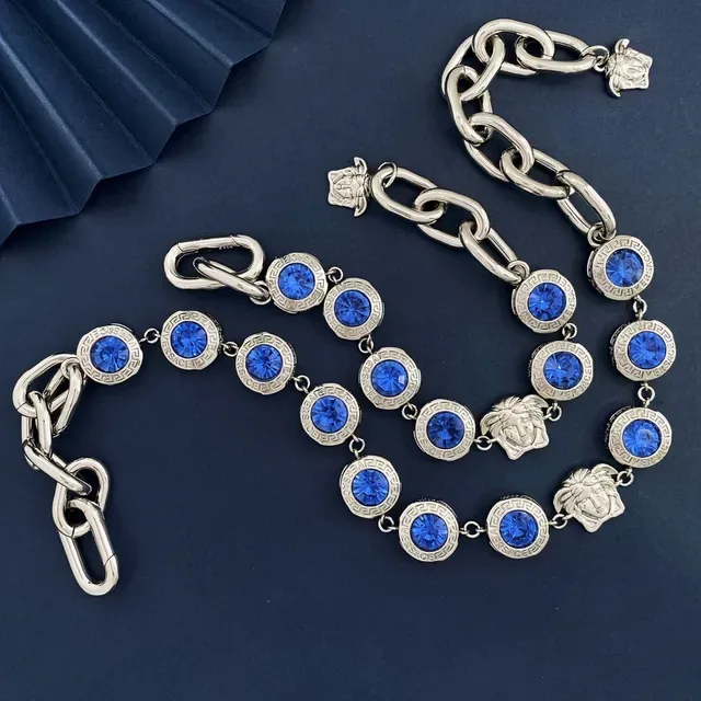 Versace Medusa Greca नीली क्रिस्टल चंकी चेन नेकलेस 9