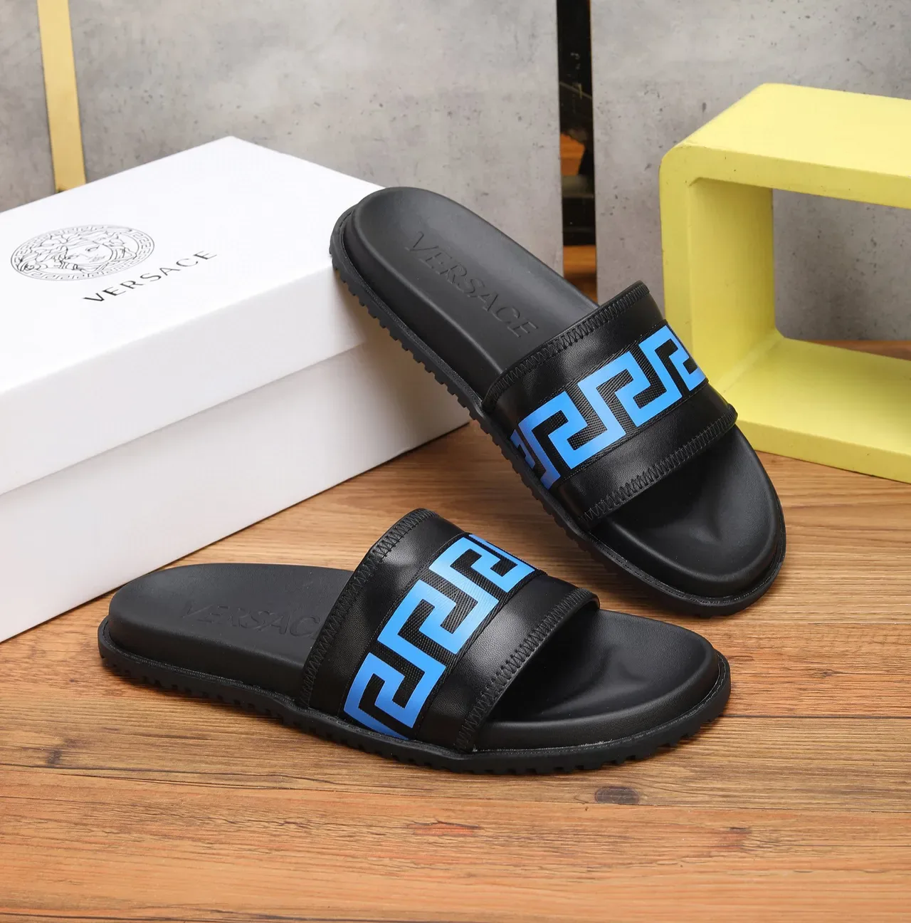 Versace Odissea Noir et Bleu Greca Sandales à Bride 8