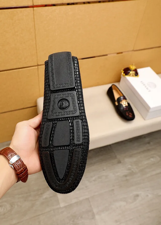 Versace Odissea Negro Dorado Textura Tejida Cabeza Medusa Hardware Mocasín 2