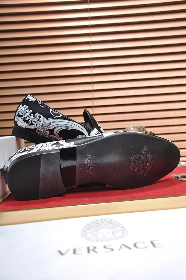 Versace Odissea Black White Baroque-Print Slip-On Loafer 3