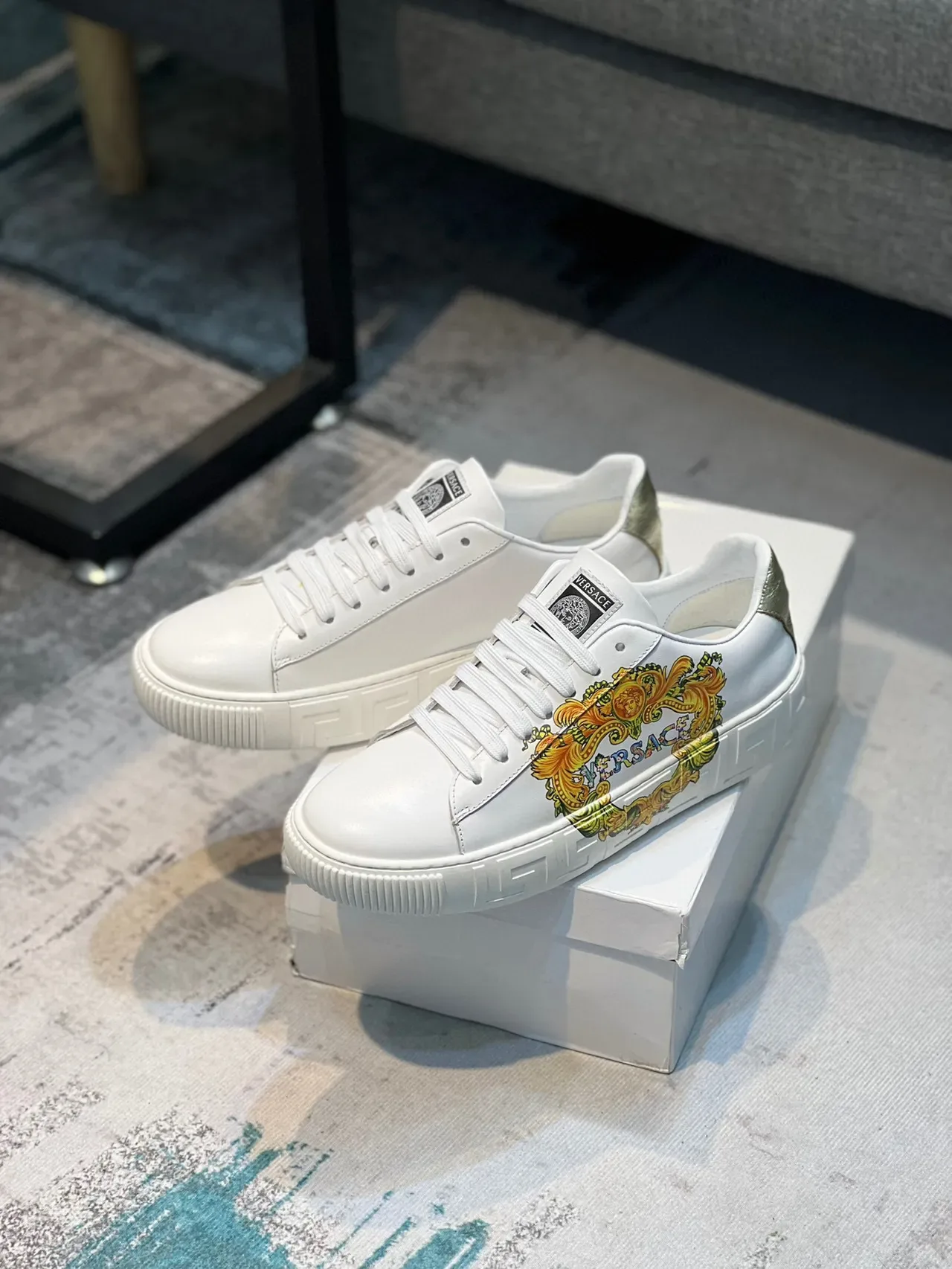 Versace White Gold Chaussures Lifestyle Basses à Semelle Plateforme 8