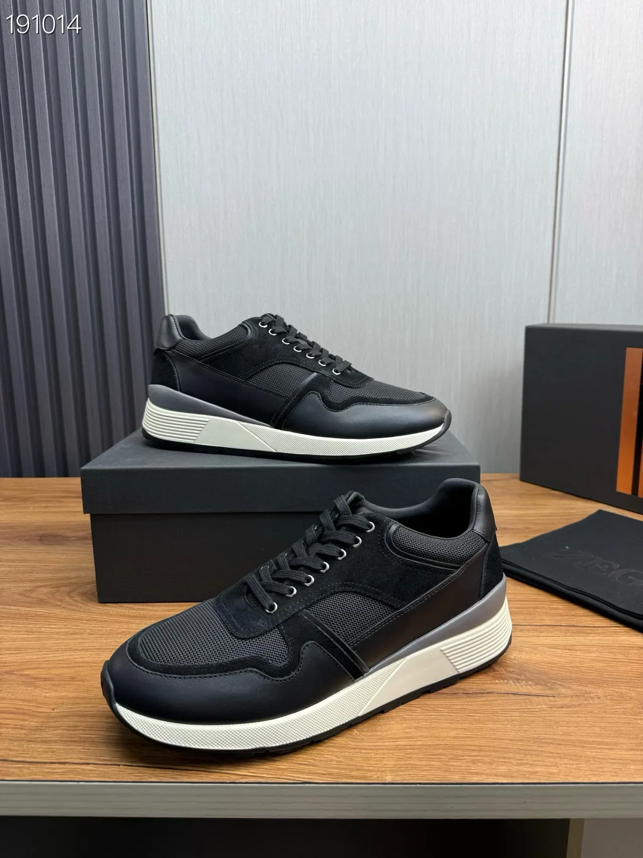 Zegna Noir Blanc Matériaux Mixtes Supérieur Maille Et Panneaux En Daim Sneakers Lifestyle 6