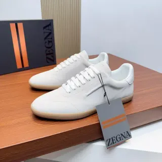 Zegna न्यूनतम सुड लाइफस्टाइल स्नीकर