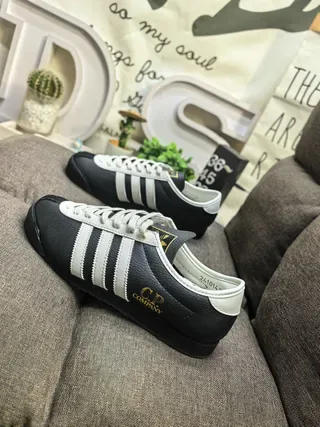 Adidas Beige Black Leather Upper Three-Stripe Side Panel Lifestyle Sneakers 17