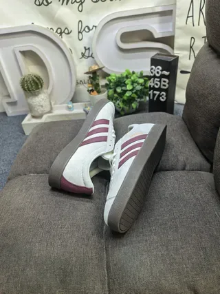 Adidas Beige Burgundy Low-Top Three-Stripe Side Panel Lifestyle Sneakers 6