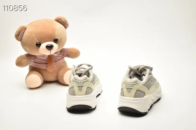 Adidas Black Gray Silhouette Sculpted Midsole Chunky Sneakers 17