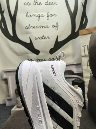 Adidas काला नारंगी मेश ऊपरी तीन पट्टी साइड पैनल रनिंग जूते 13
