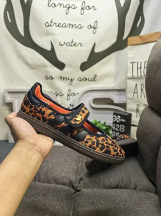 Adidas Zapatos Mary Jane Marrón Negro Imprimido de Leopardo Parte Superior Tres Rayas Panel Lateral 5