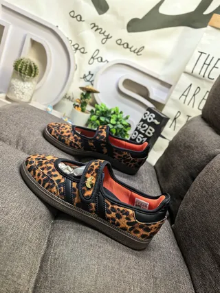 Adidas Zapatos Mary Jane Marrón Negro Imprimido de Leopardo Parte Superior Tres Rayas Panel Lateral 7